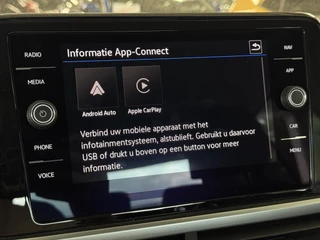 Volkswagen T-Roc 1.0 TSI Life  | Clima | Carplay | PDC voor + achter | LM velgen | ( Vestiging - Nieuwegein ) / 24