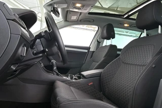 Škoda Superb Combi 1.4 TSI iV Ambition / 7