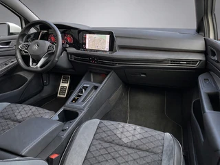 Volkswagen Golf 1.5 eTSI R-Line AUT  | dealer onderh. | panoramadak | stoel-/stuurverw. | keyless | trekhaak | carplay / 17