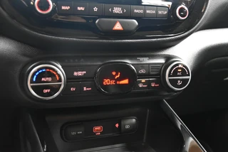 Kia e-Soul 64kWh ExecutiveLine I SOH 100% I TREKHAAK / 28