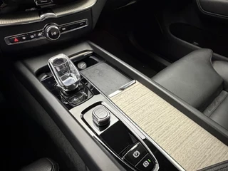 Volvo XC60 2.0 B5 Inscription 264PK | Wegklapbare Trekhaak | Leer | Camera | Stoel/Stuurverwarming / 12