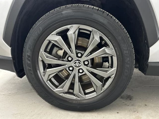 Toyota RAV4 2.5 Hybrid AWD Dynamic Trekhaak | 18'' L.M. Velgen | Elektrische Achterklep / 31