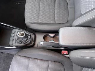 Kia Stonic 1.0 T-GDi MHEV DynamicLine  - Apple Carplay/ Android Auto - Cruise Control - Airco - Achteruitrijcamera - Fabrieksgarantie tot 02-2032 of 150.000km / 33