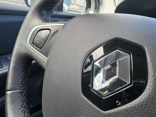 Renault Clio Estate 0.9 TCe Bose Navi/Camera/LED/Trekhaak/108dkm... / 32