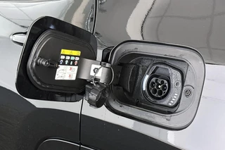Jeep Compass 4xe 240 Plug-in Hybrid Electric S Stuur-Stoelverwarming Keyless Alpine 360 Camera / 33