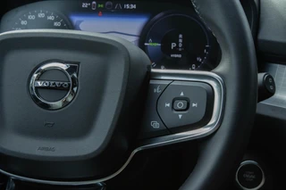 Volvo XC40 1.5 T4 PHEV Plus Dark|Stoel+Stuurverwarming|Trekhaak|Camera|Harmann Kardon| / 25