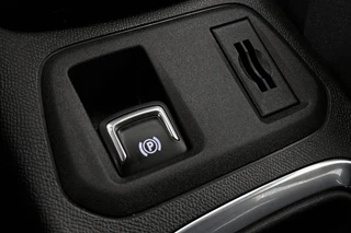 Opel Corsa 1.2 Ultimate 100PK Stoelverwarming Massage Keyless LED Koplampen / 36