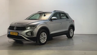 Volkswagen T-Roc 1.5 TSI 150pk DSG Life Navigatie Trekhaak Parkeersensoren App-Connect DAB+