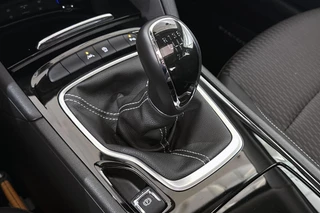 Opel Insignia Grand Sport 1.5 Turbo Business Executive Schuif-/Kanteldak Trekhaak Achteruitrijcamera / 28