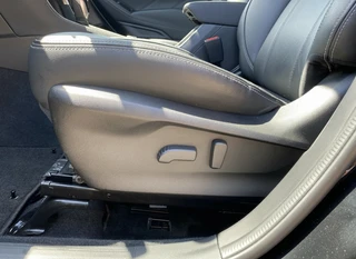 Subaru Forester 2.0i e-BOXER Luxury AUT  | dealer onderh. | leder interieur | trekhaak | adapt. cruise | carplay | memory seat / 14