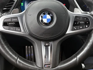 BMW 1-serie M135i xDrive | Camera | Stoelverwarming |Harman/Kardon | HeadUp Display | Cruise Control / 16