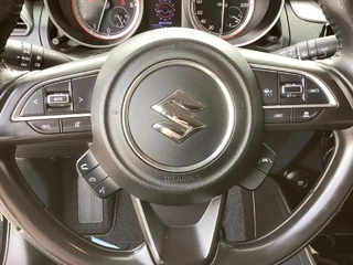 Suzuki SWIFT 1.2 Stijl Smart Hybrid Airco/ Clima Camera LM velgen Navi/ Carplay stoelverwarming Dode hoek herkening Adaptive crc / 22
