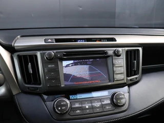 Toyota RAV4 2.0 Aspiration 4WD / 9