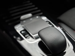 Mercedes-Benz A-klasse 200 AMG Edition Premium Plus * Camera * Carplay * 18 Inch / 31