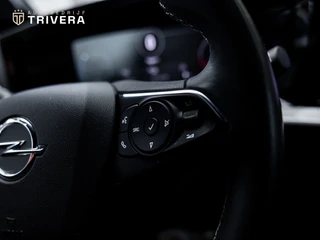 Opel Mokka-e GS Line 50-kWh 11kw bl. l SoH 100% l CAM l NAVI l BTW Auto l Climate l CARPLAY l Zo goed als nieuw l zeer lage KM / 30