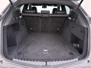 Alfa Romeo Stelvio 2.2 JTD AWD Veloce Automaat | VAN: € 34.900- VOOR: € 32.877,- UW HERFSTVOORDEEL: € 2.023,- | CAMERA| STOEL + STUURVERWARMING + MEMORY| KEY LESS ENTRY | LEDER | ADAPT. CRUISE CONTROL | 12 MND BOVAG GARANTIE / 12