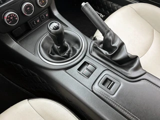 Mazda MX-5 Roadster Coupé 1.8 Silver Edition | Inc. Hardtop | Stoelverwarming | Cruise Control | Leder | / 15