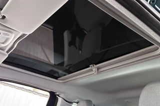 Fiat 500 3+1 Icon 42 kWh Panoramadak Apple CarPlay Camera 16" / 9