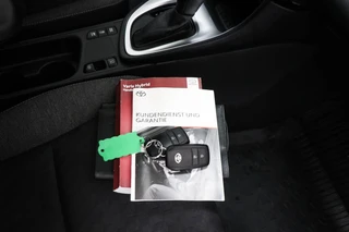 Toyota Yaris 1.5 Hybrid Dynamic | STOELVERWARMING  LED | CIMA | DAB  | APPLE | CAMERA / 42