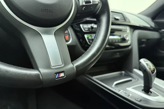 BMW 3-serie Gran Turismo 320i High Executive Edition | Lederen bekleding | M Sport pakket | Trekhaak | Stoelverwarming | Keyless | Navigatie | Weinig kilometers | Climate control / 39