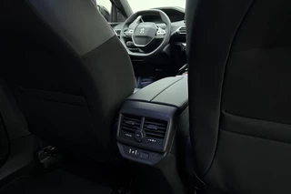 Peugeot 5008 1.2 Hybrid 136pk Allure Pack Business | Autmaat | 7 Zits | Achteruitrij camera | Elektrische achterklep | 18inch LichtMetalen Velgen / 18
