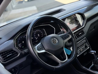 Volkswagen T-Cross 1.0 TSI Style * Virtual Cockpit * Stoelverwarming * Carplay / 23