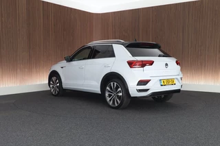 Volkswagen T-Roc 1.5 TSI 150pk DSG R-Line Sport Keyless Virtual Cockpit Navigatie / 6
