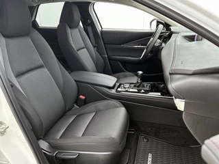 Mazda CX-30 2.0 e-SkyActiv-G M Hybrid Homura | Adaptive Cruise | Stoelverwarming | CarPlay | HUD | Camera | Parkeersensoren / 11