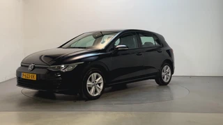 Volkswagen Golf 1.0 TSI 110pk Life Sfeerverlichting Navigatie Parkeersensoren App-Connect