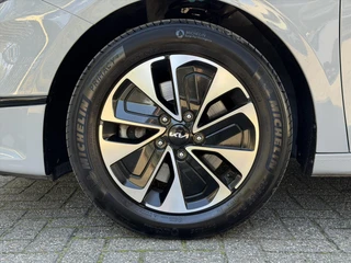 Kia Ceed 1.0 T-GDi 100pk Design Edition / 18