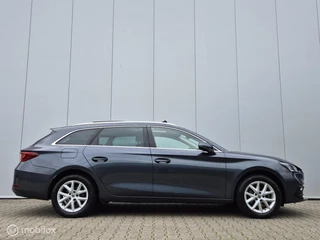 SEAT LEON SPORTSTOURER 1.5 TSI STYLE LAUNCH/PANO/TREKHAAK/BEATS/PARK ASSIST/FULL LED/CAMERA/VIRTUAL / 7