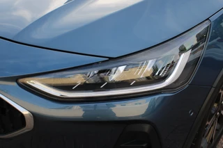 Ford Focus Wagon 1.0 EcoBoost Hybrid Active X  | Leder! | Adaptieve cruise | Trekhaak | Camera | BLIS / 14