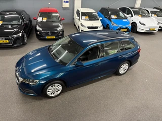 Skoda Octavia Combi 1.0 TSI Business Edition/ NL auto/ Eerste eigenaar/ Trekhaak / 44