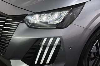 Peugeot 208 1.2 Hybrid 110 e-DCS6 Allure / 18