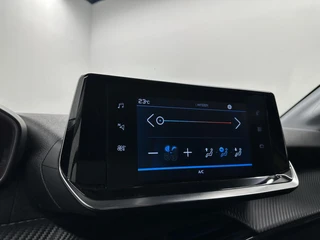 Peugeot 208 1.2 PureTech Active Pack CRUISE NAVIGATIE CARPLAY LM. / 34