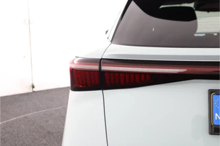 Omoda 5 EV Premium 61 kWh *DEMO* - Full Options! - Stuur-/stoelverwarming - Draadloze Apple Carplay of Android Auto - Schuif-/kanteldak - 7 jaar of 150.000km Fabrieksgarantie / 46