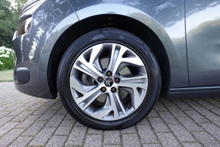 Citroën C4 Picasso 1.6 e-THP Intensive  | Trekhaak | Camera | DAB | NAP | / 13