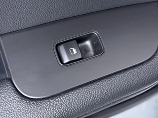 Kia ProCeed 1.0 T-GDi GT-Line  - Panorama dak - Elektrische Achterklep - Cruise Control - Navigatie - Climate Control - - Fabrieksgarantie tot 10-2030 / 35