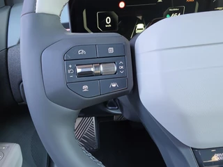 Kia EV3 GT-Line Business Edition 81.4 kWh | Navigatie | Stoel + Stuur verwarming | Navigatie | Climate control | Parkeer camera achter / 15