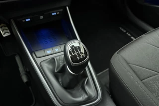 Hyundai Bayon 1.0 T-GDI 100pk Comfort | Navigatie via APP | Airco | Camera | Cruise control | Lichtmetalen velgen | Parkeersensoren / 22