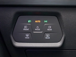 CUPRA Leon Sportstourer 1.4 e-Hybrid Business Navi | Stuurverwarming | LED | Adaptive / 21