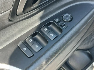 HYUNDAI I20 1.0 T-GDI MHEV Comfort / Cruisecontrol / Carplay / / 22