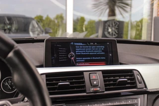 BMW 3-serie Gran Turismo 320i High Executive | Sport Line | NL auto | Keyless entry | Panoramadak | Xenon | HiFi audio | Navigatie Professional | Cruise control | M-sportstuur | PDC / 27