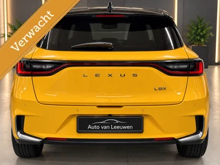 Lexus LBX 1.5 Emotion Tech Pack LEDER/MULTIMEDIA GROOT/ELEK. A. KLEP/ETC.! / 8