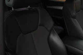 Audi Q5 50 TFSI e 299pk quattro S edition Trekhaak Virtual Cockpit Led Keyless ACC Stoelverwarming 2x S-Line / 42