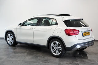 Mercedes-Benz GLA 200 Ambition  Panoramadak Navigatie Bi-Xenon / 2