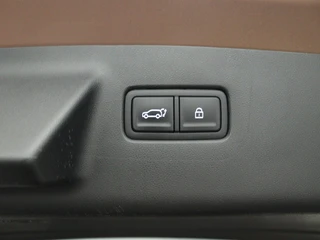 Hyundai Santa Fe 1.6 T-GDI PHEV | 7 zits | Stoelventilatie | Memory | 360 camera | / 20