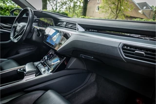 Audi e-tron Sportback 55 quattro S edition 95 kWh  Panorama Leder Trekhaak / 15