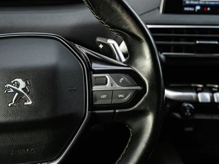 Peugeot 3008 1.2 PureTech Executive | Automaat | Leder | Carplay | 360 camera | Digitale i-cockpit | Trekhaak | Climate control / 35