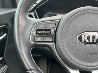 Kia e-Niro DynamicPlusLine 64 kWh | Stoelverwarming | Keyless entry | Schuifdak / 16